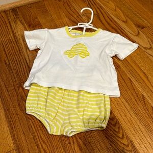 Eyelet and ivy 18 mo car shirt and bloomer set